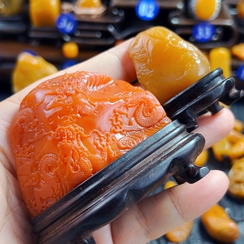 田黄石用****9田黄石摆件