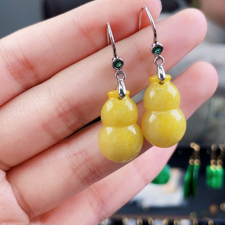 翡翠耳饰未镶嵌饰品