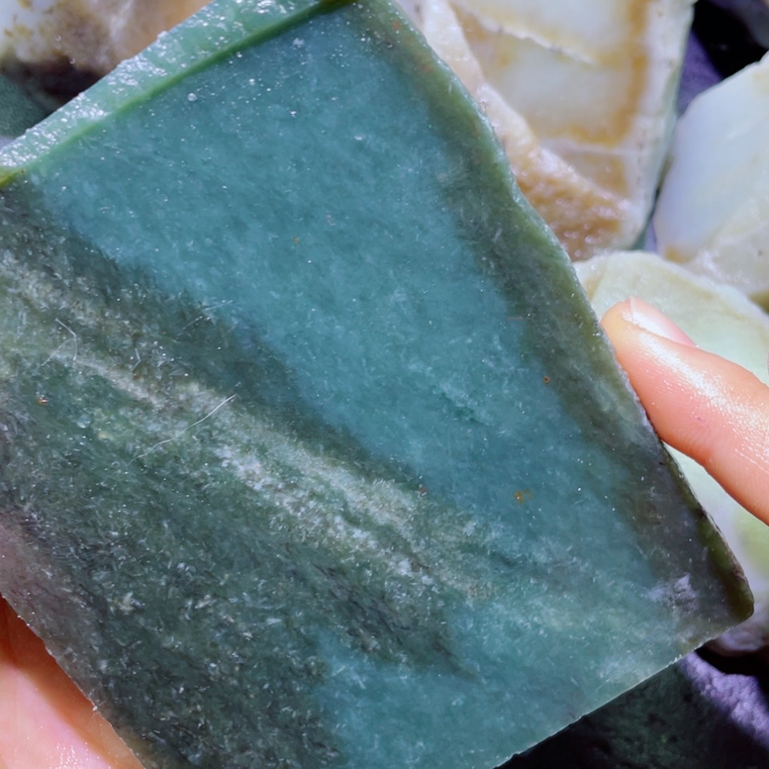 和田玉未镶嵌珠宝半成品