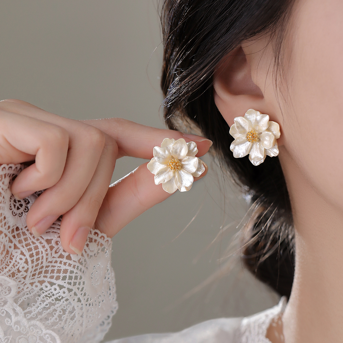 足银亚克力耳饰 999银针山茶花耳钉女轻奢气质小众设计感温柔耳环