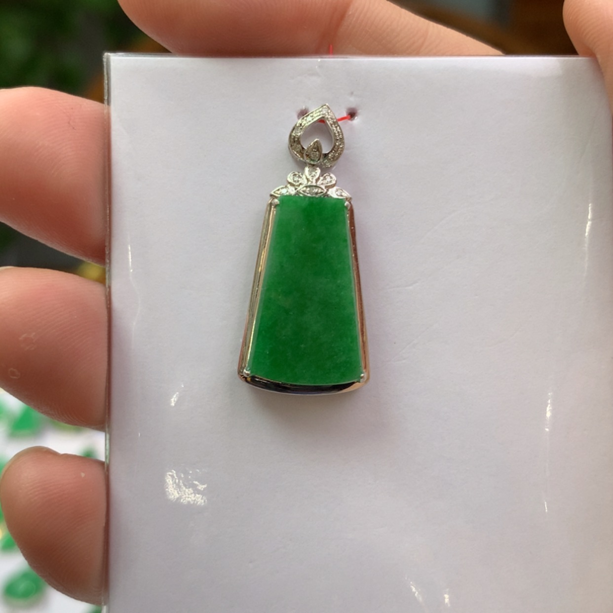 【闪购商品】翡翠颈饰18K金镶嵌翡翠首饰