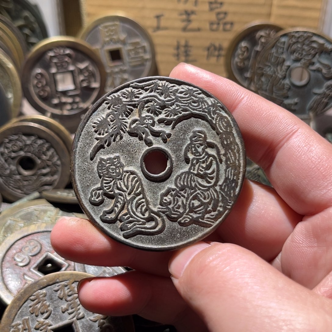 铜仿古工艺品宋花一枚