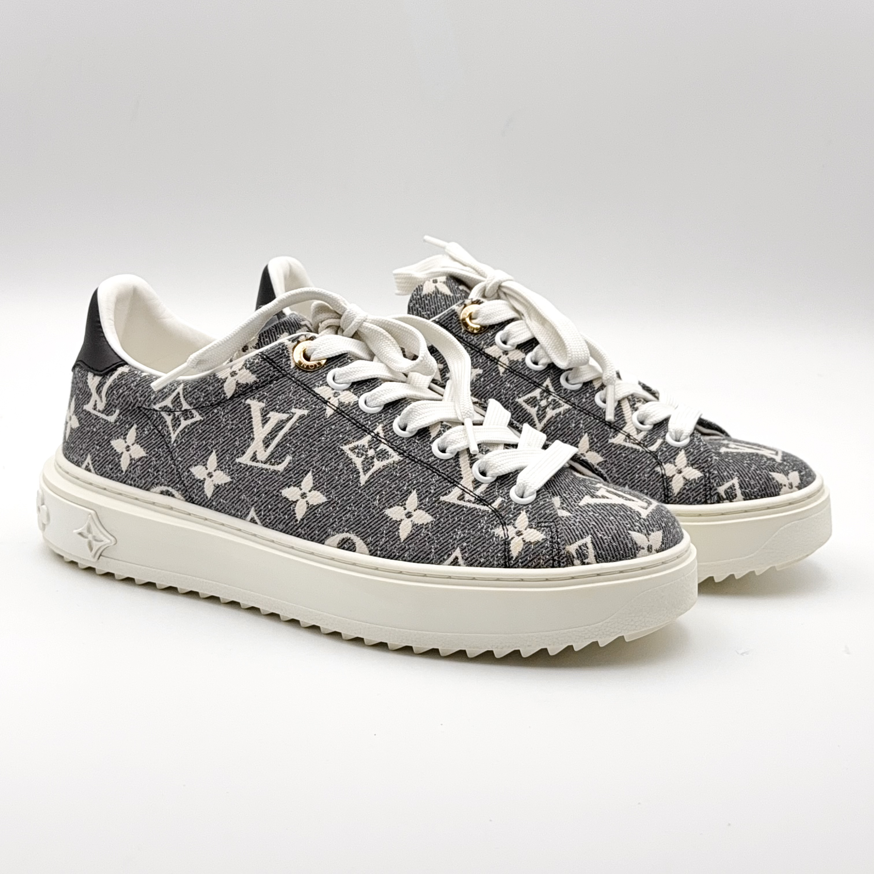99新 LouisVuitton/路易威登 /37.5码/灰色timeout板鞋/00744