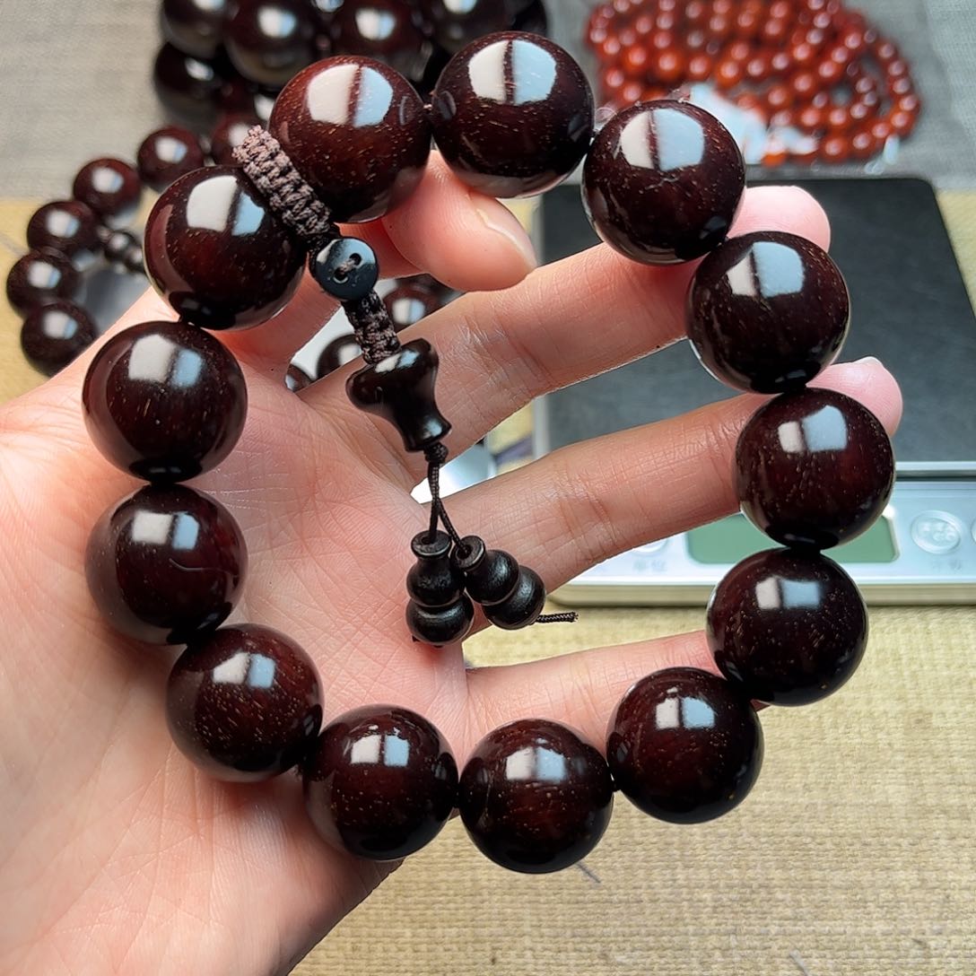 檀香紫檀（小叶紫檀）1.8多星