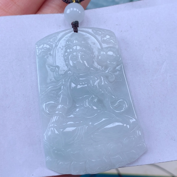 颈饰未镶嵌翡翠大势至