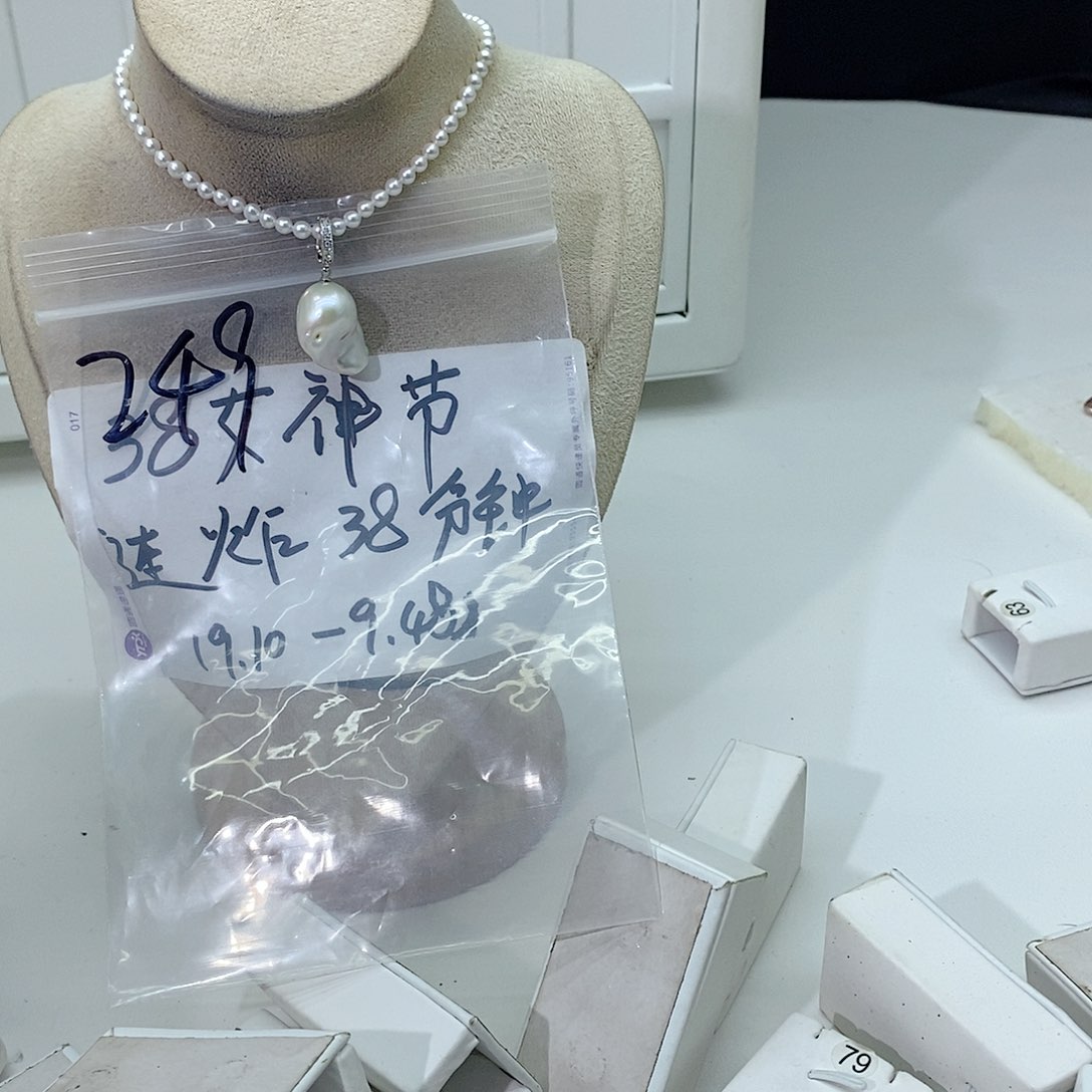 淡水珍珠颈饰合金