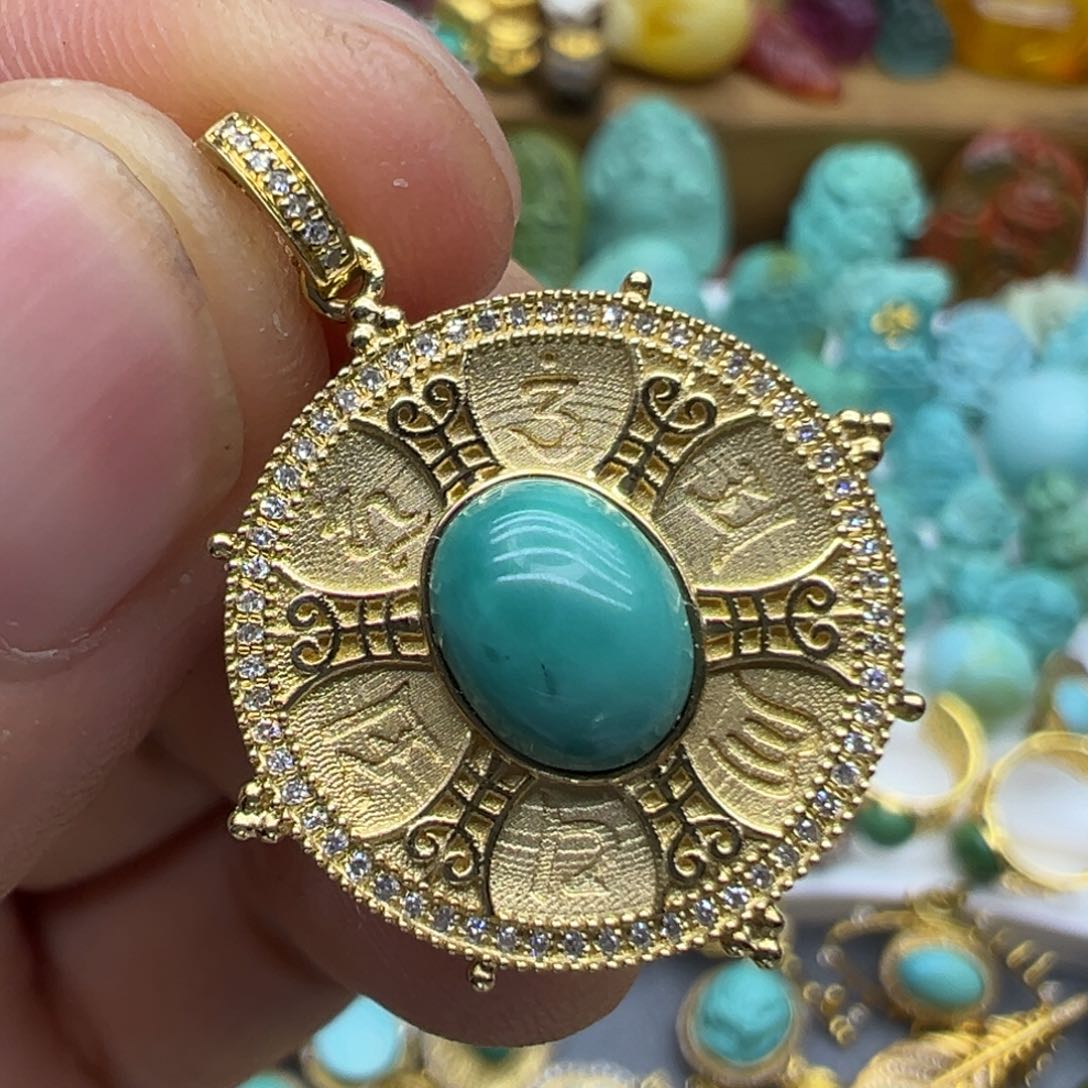 绿松石颈饰18K金镶嵌