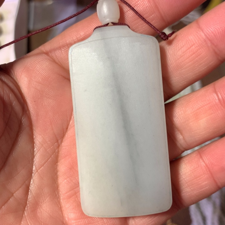 颈饰未镶嵌透闪石质玉