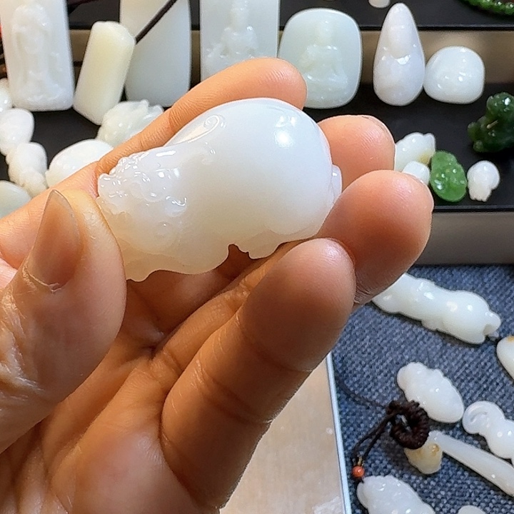 和田玉（白玉）颈饰未镶嵌树**味