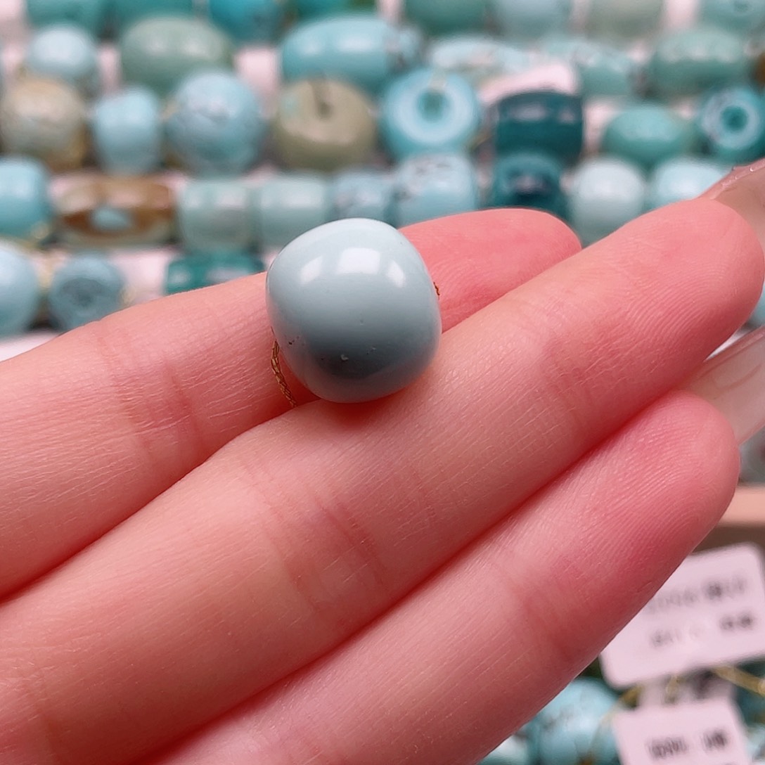 绿松石原矿未镶嵌飞*