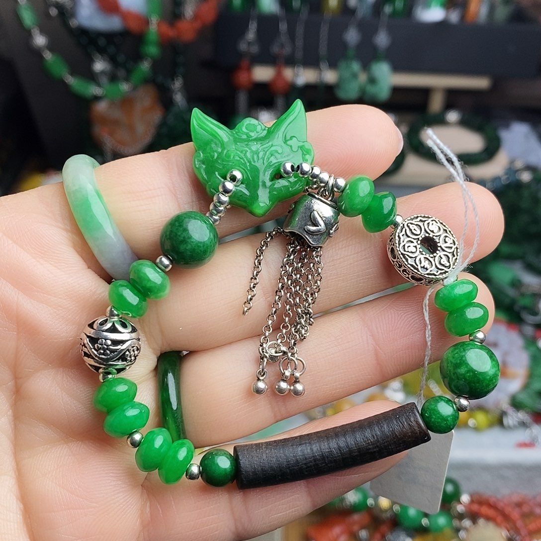 翡翠未镶嵌手链99