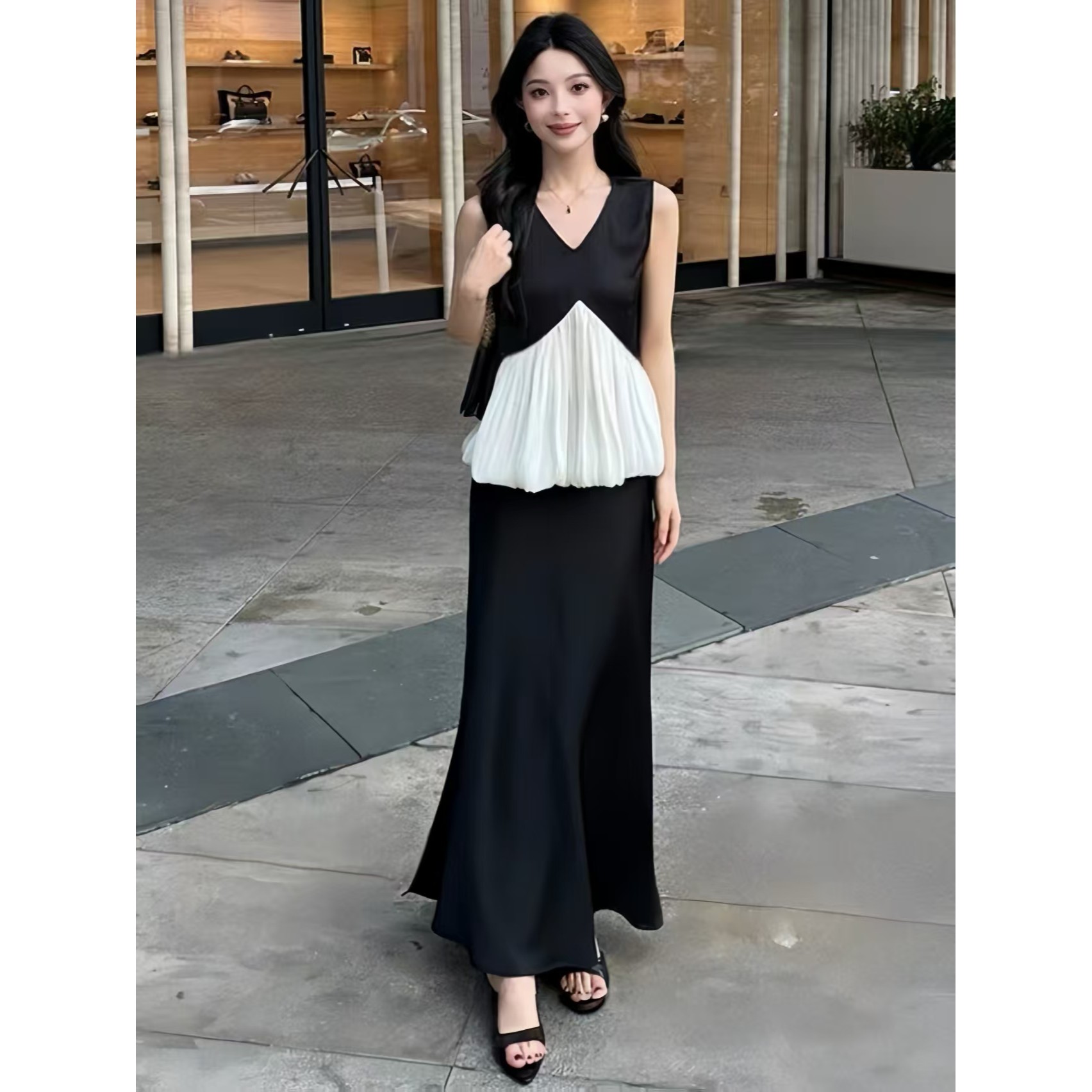 法式气质V领无袖上衣高腰半身裙套装2025新款夏季小众别致两件套