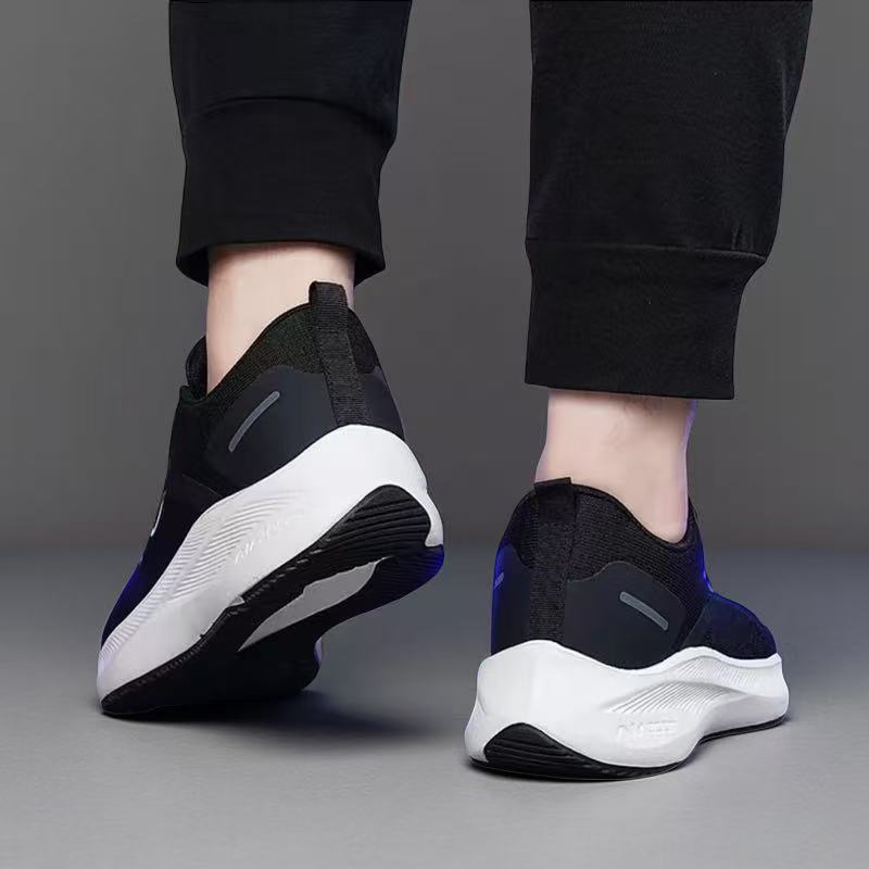 品牌断码耐磨男女公路防滑透气运动鞋学生情侣健步鞋子