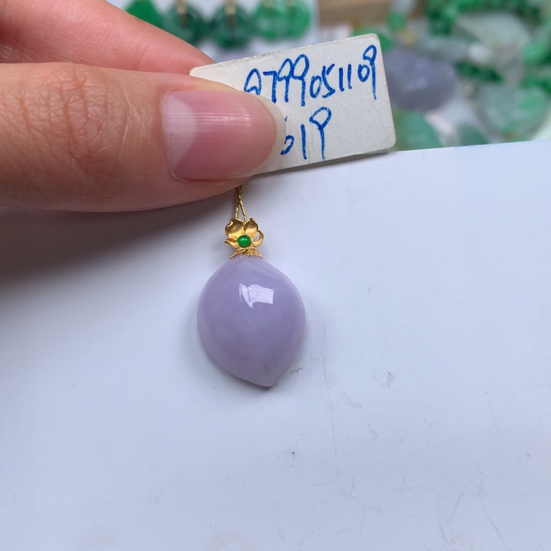 吊坠(不含链)未镶嵌翡翠