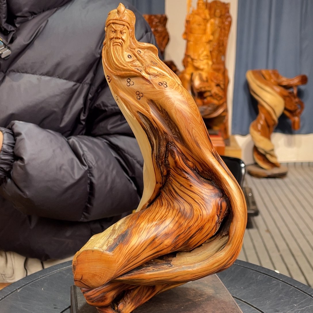 柏木（崖柏）随型摆件