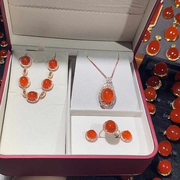 南红玛瑙吊坠(不含链)银S925镶嵌