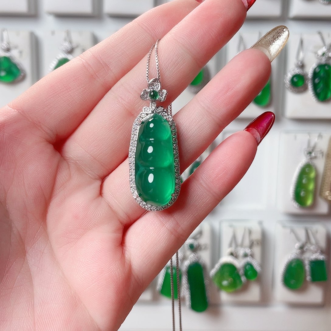 玛瑙/玉髓吊坠(赠链)银S925镶嵌.**?