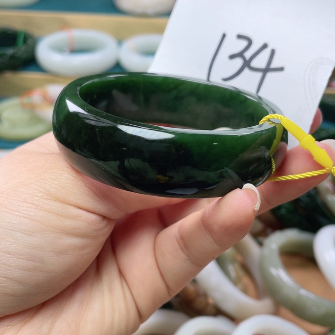 未镶嵌手镯和田玉圈口58