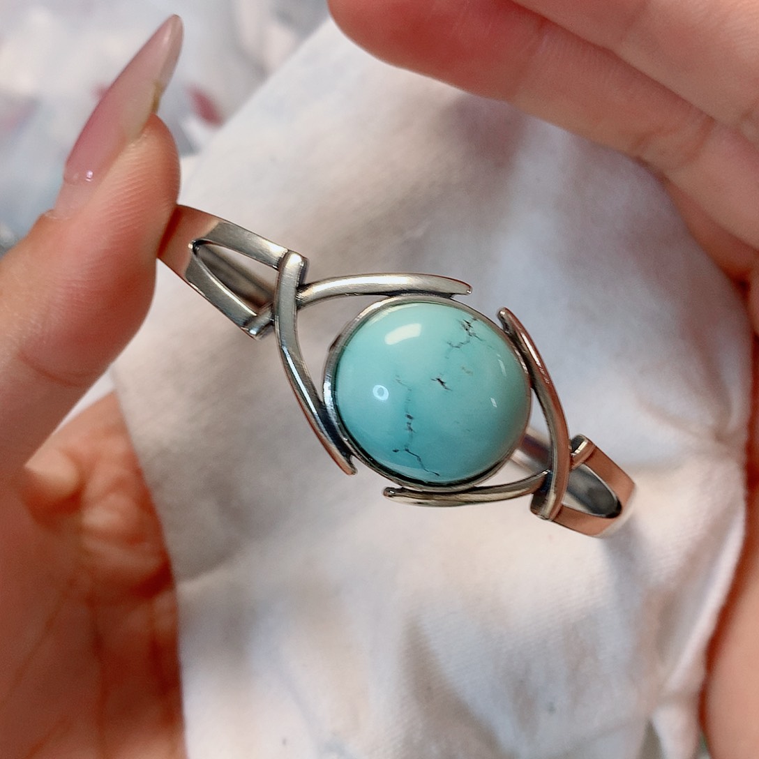 未镶嵌绿松石珠宝奇石