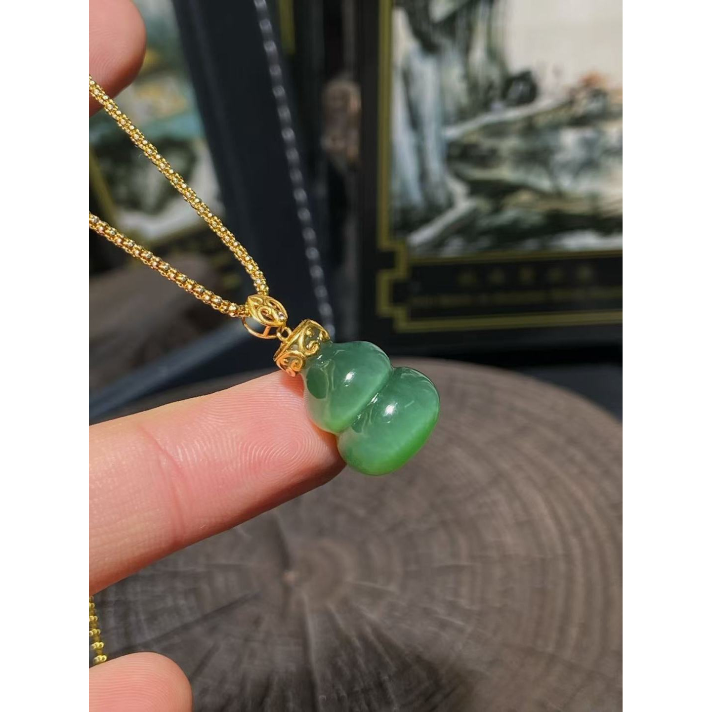俄罗斯碧玉吊坠葫芦