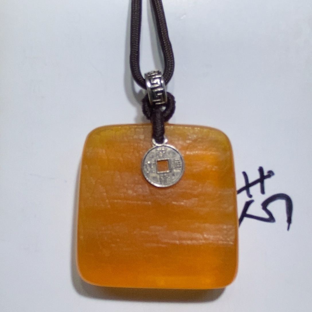 定制琥珀未镶嵌蜜蜡