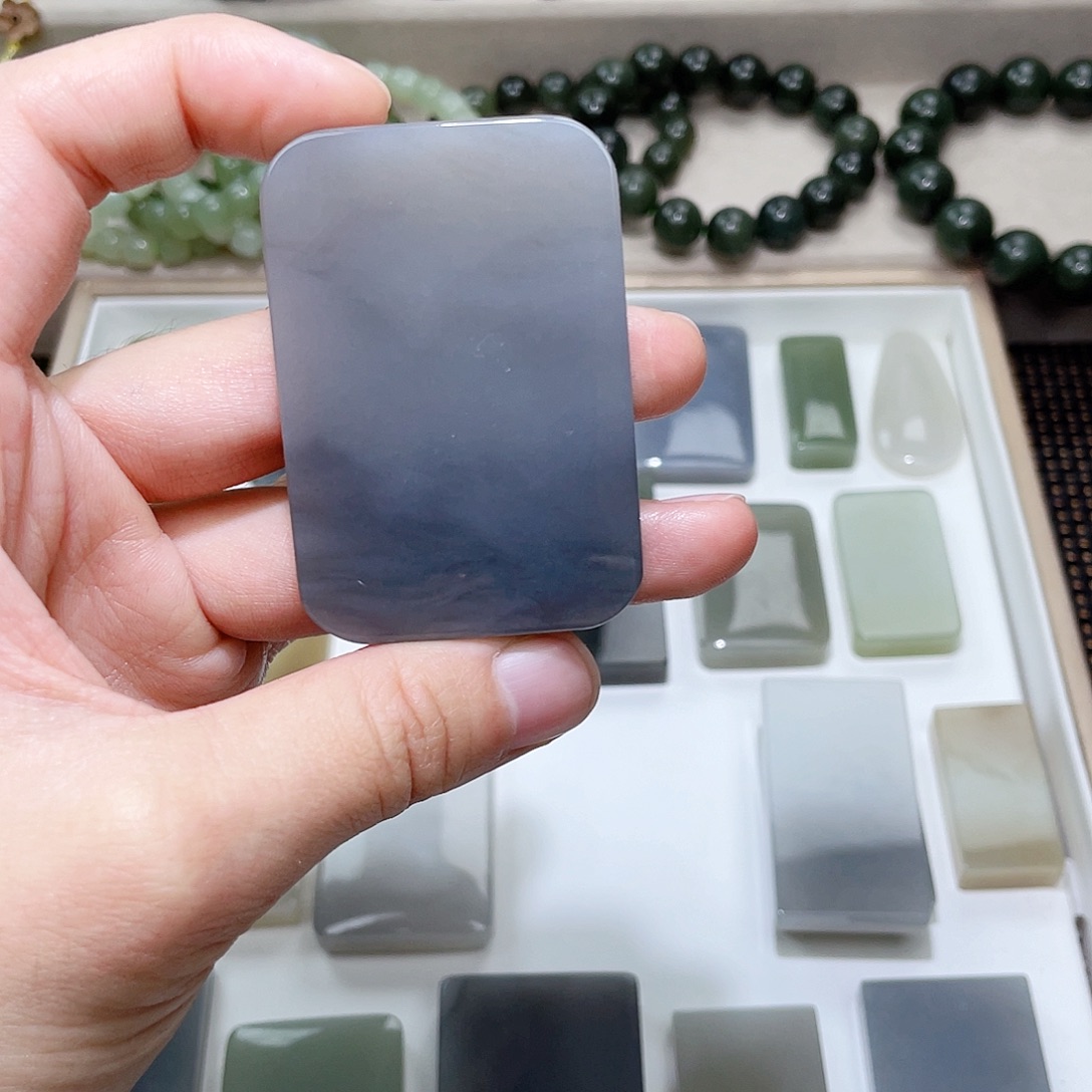 踏***海和田玉未镶嵌颈饰