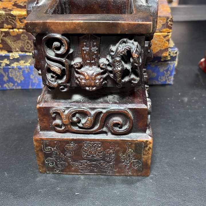 底槽青一物一图发货，支持七天无理由。