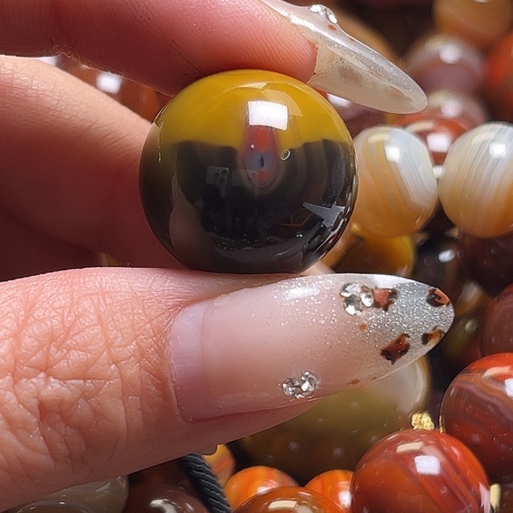 白***Ծ玛瑙/玉髓未镶嵌珠子