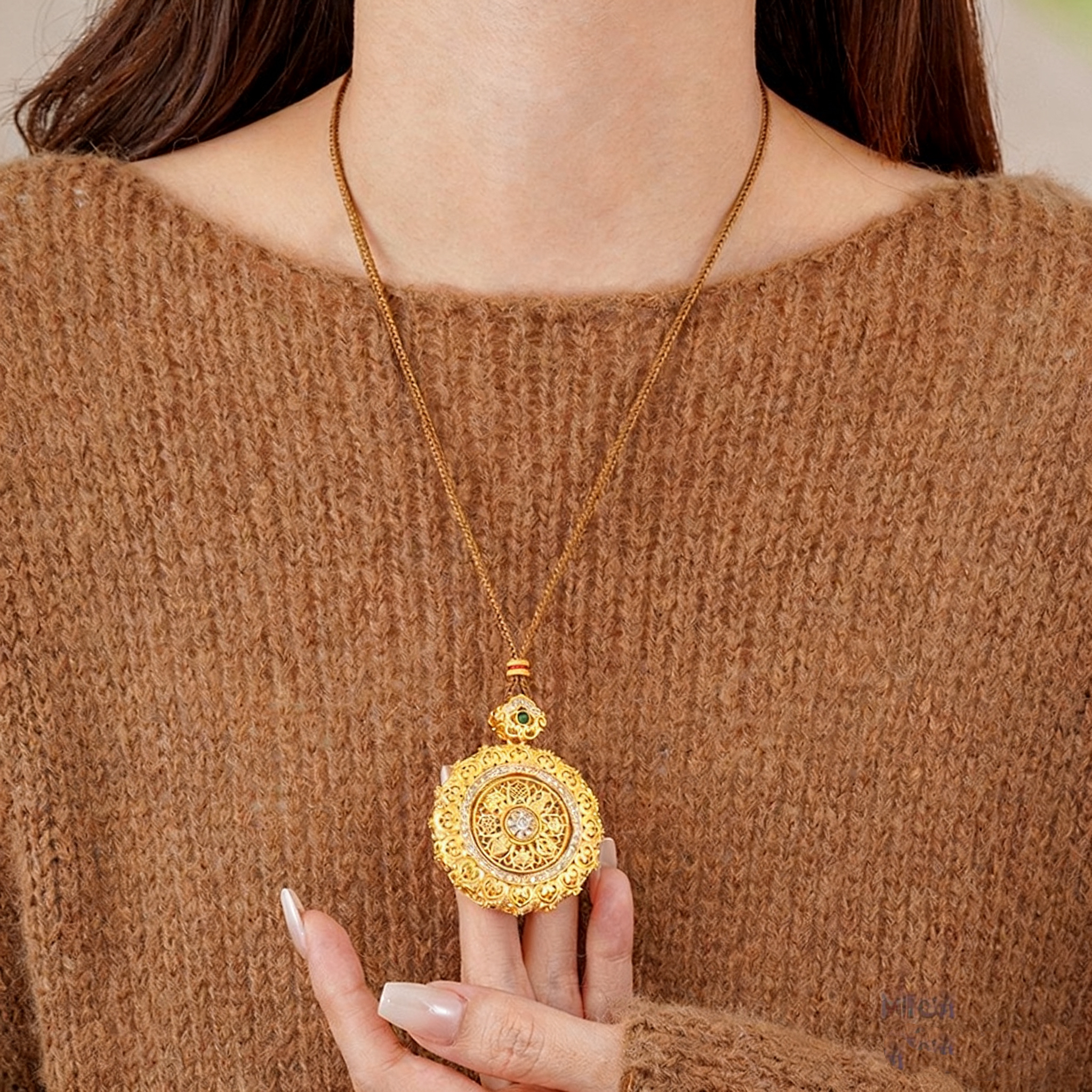 2025年新款点钻花丝如意可转动八宝罗盘吊坠项链国风送女友礼物