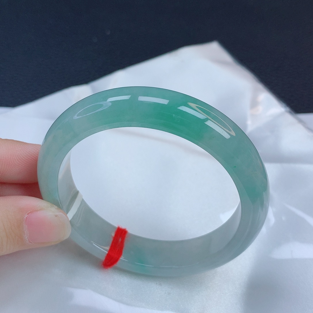 翡翠未镶嵌手镯红*砂翡翠3098