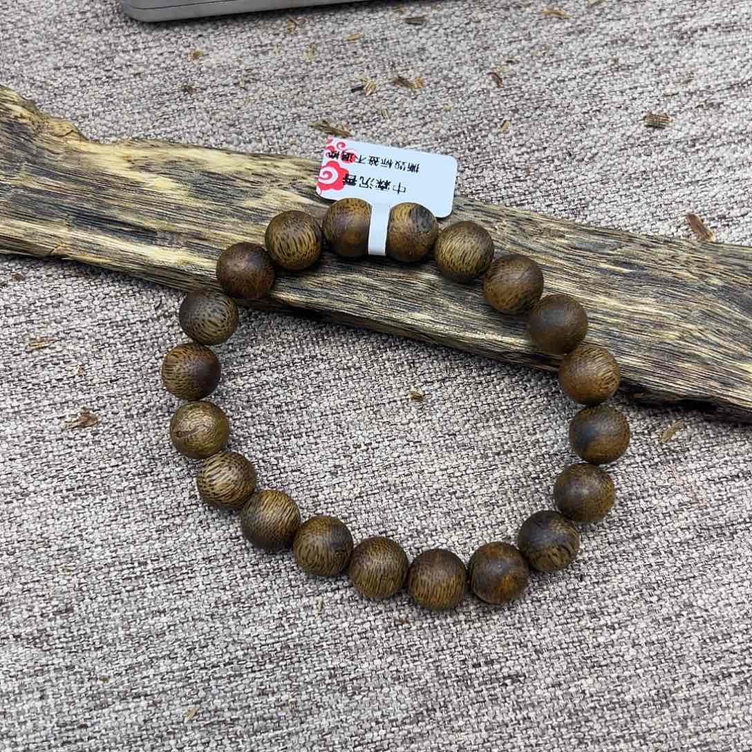 沉香碎屑沉香圆10碎屑玻璃罐多样性发一