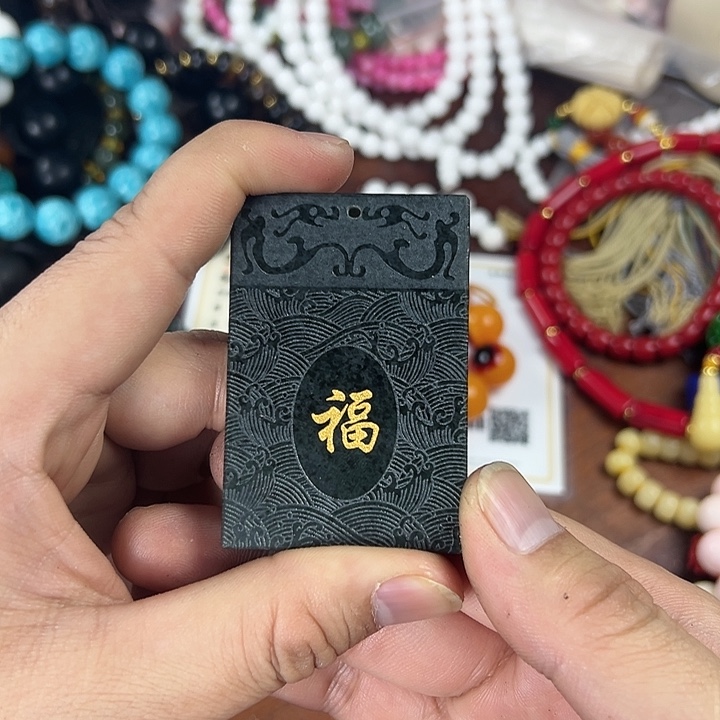 和田玉（糖玉）颈饰未镶嵌
