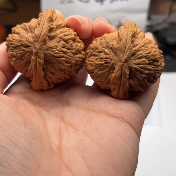 文玩核桃吊坠南疆45