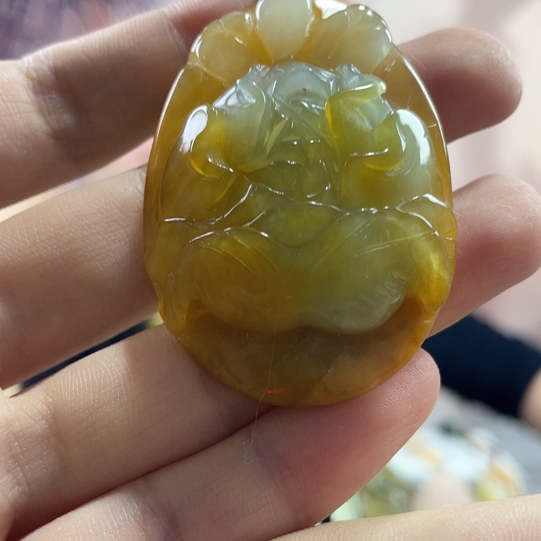 蛇纹石玉未镶嵌吊坠(赠链)