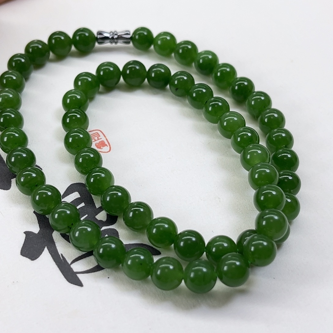 L***Y颈饰未镶嵌和田玉