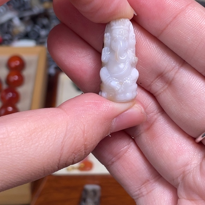 玛瑙/玉髓未镶嵌颈饰34