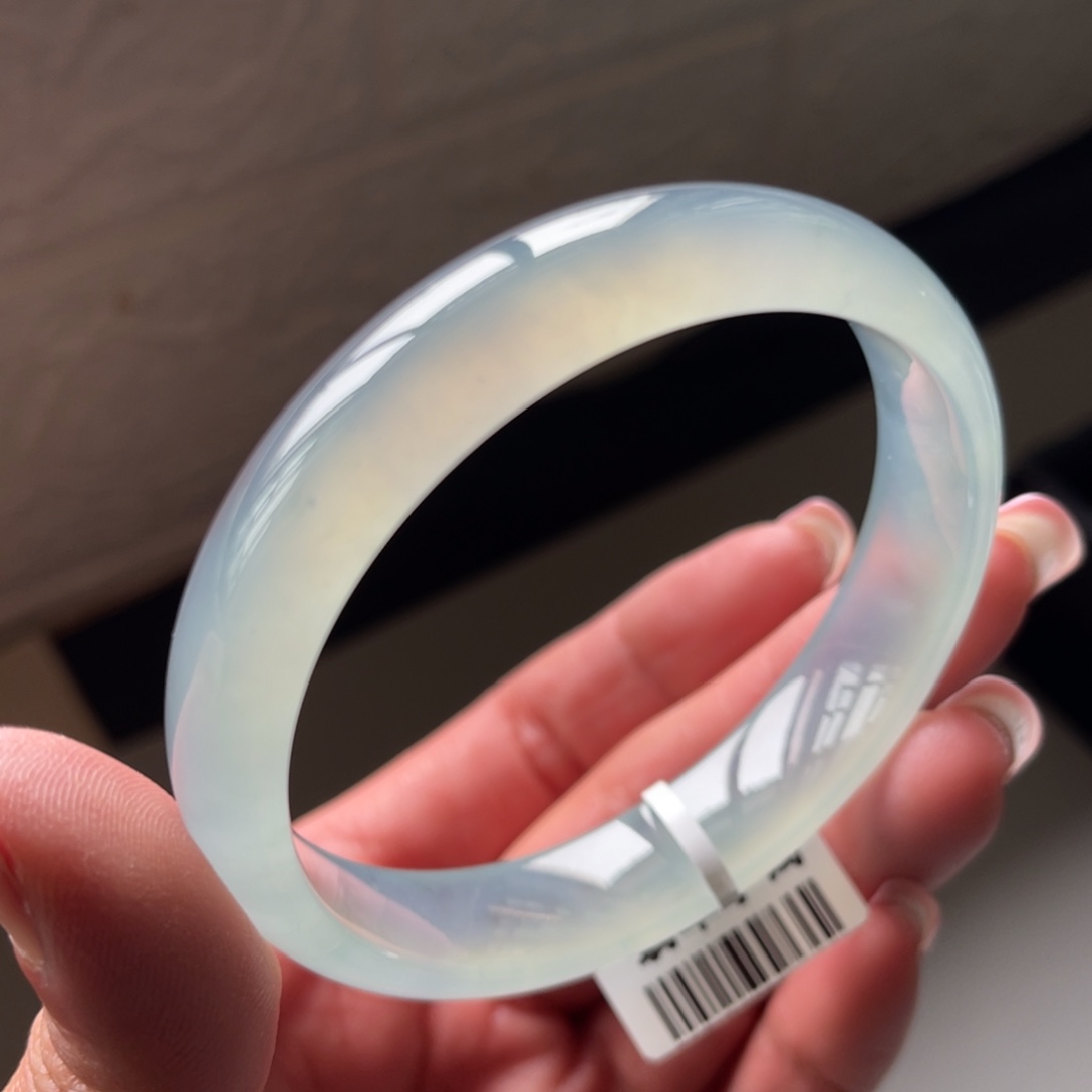 翡翠未镶嵌手镯58.9圈三天鉴赏期