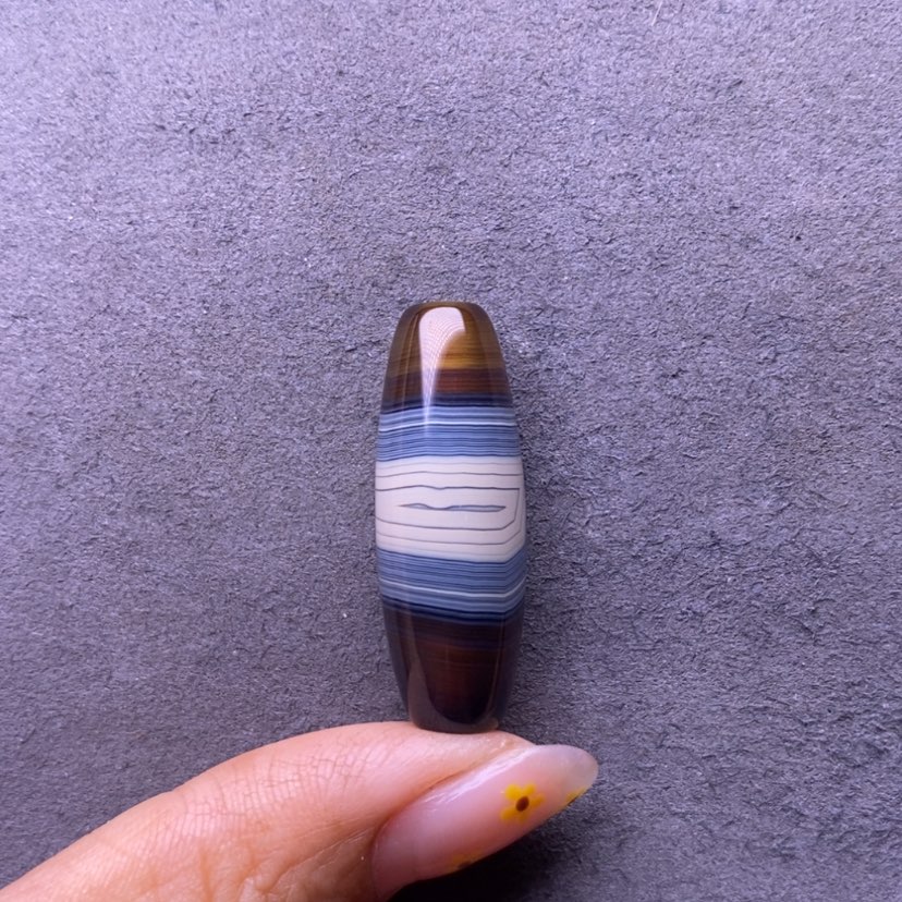 【闪购商品】未镶嵌玛瑙/玉髓珠宝奇石深**少