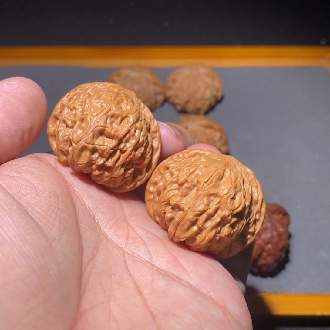 文玩核桃把件38山西磨盘全品