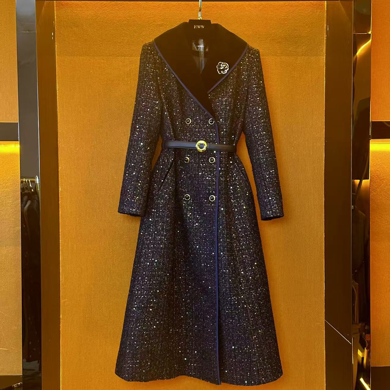 鹅绒服(袖子也加绒)英伦潮流时尚法式收腰鹅绒服DHZZR406130