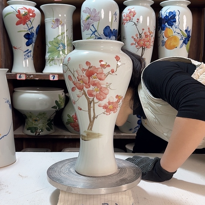 瓶梅瓶红梅花新款陶瓷