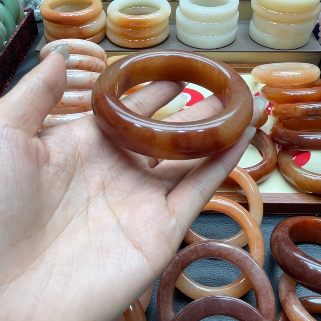 石英质玉手镯未镶嵌草*酱