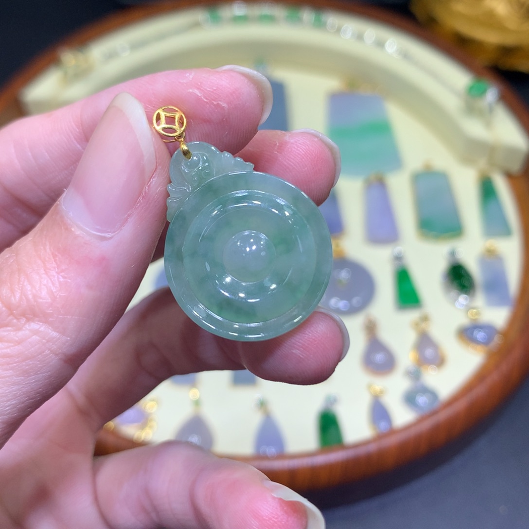 翡翠吊坠(不含链)未镶嵌