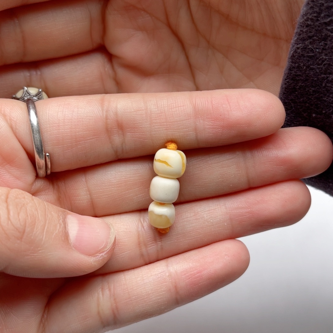 蜜蜡裸石未镶嵌老型套装梦