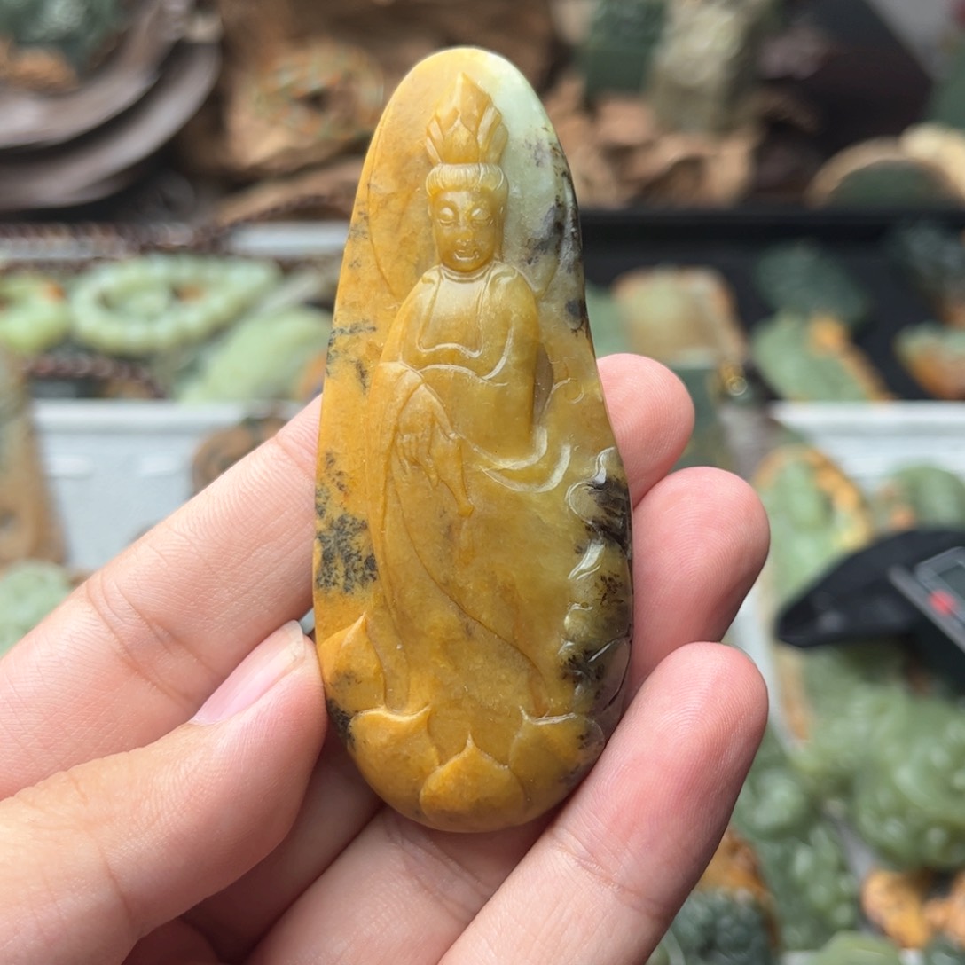 岫岩河磨玉（透闪石质玉）吊坠未镶嵌