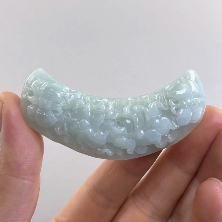 翡翠吊坠(赠链)未镶嵌代编织