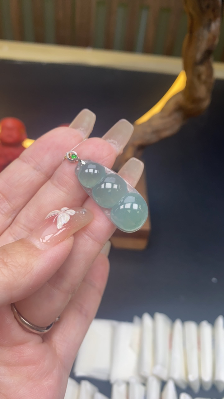 天然a货翡翠18k豆子755
