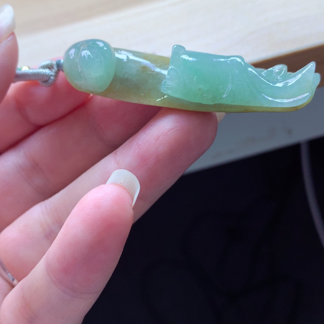 翡翠颈饰未镶嵌吊坠