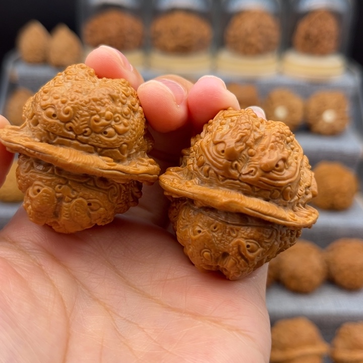 把件核桃四面不同