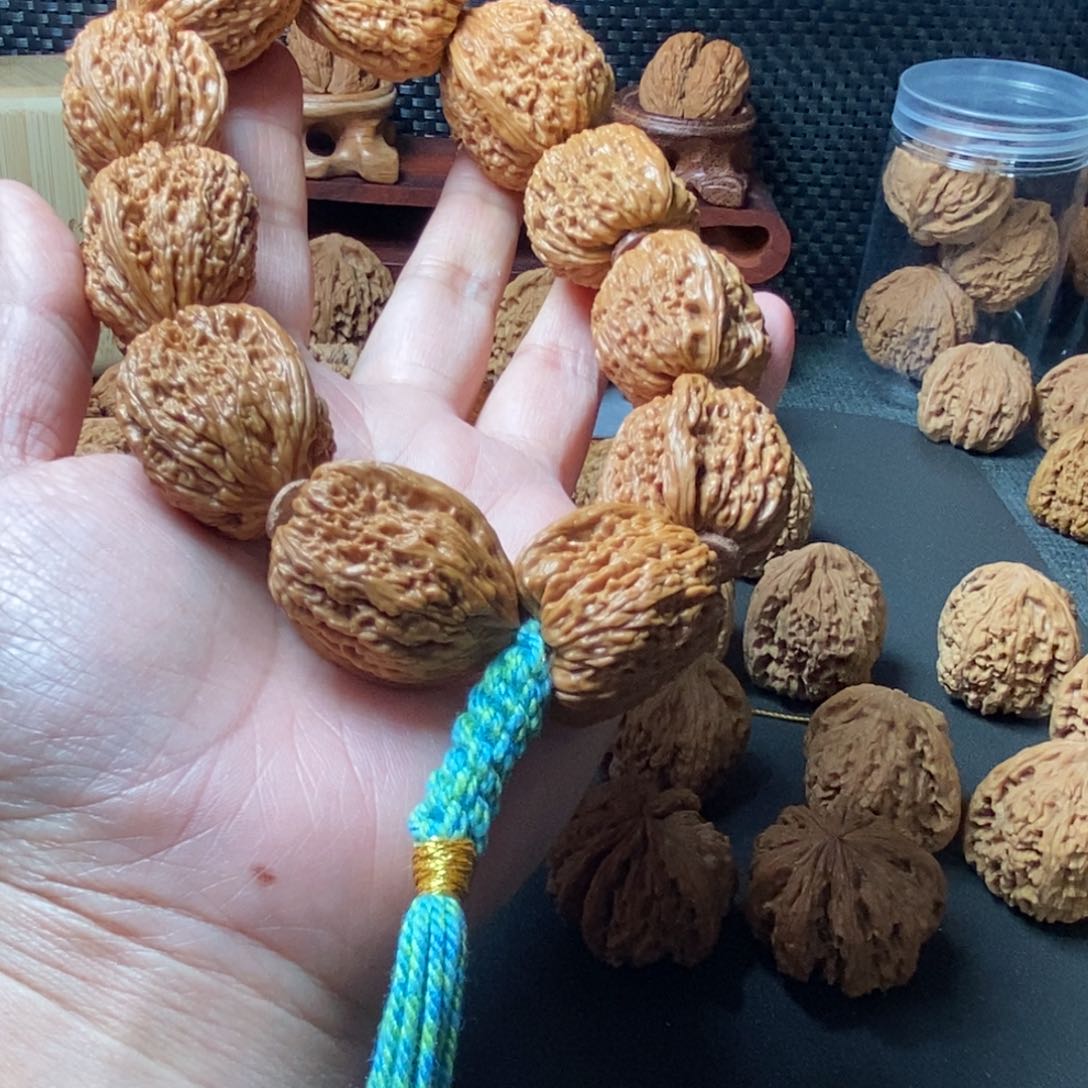 桃核吊坠龍*文玩核桃